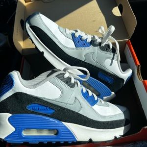 Nike Air Max 90’s “Hyper Royal”
